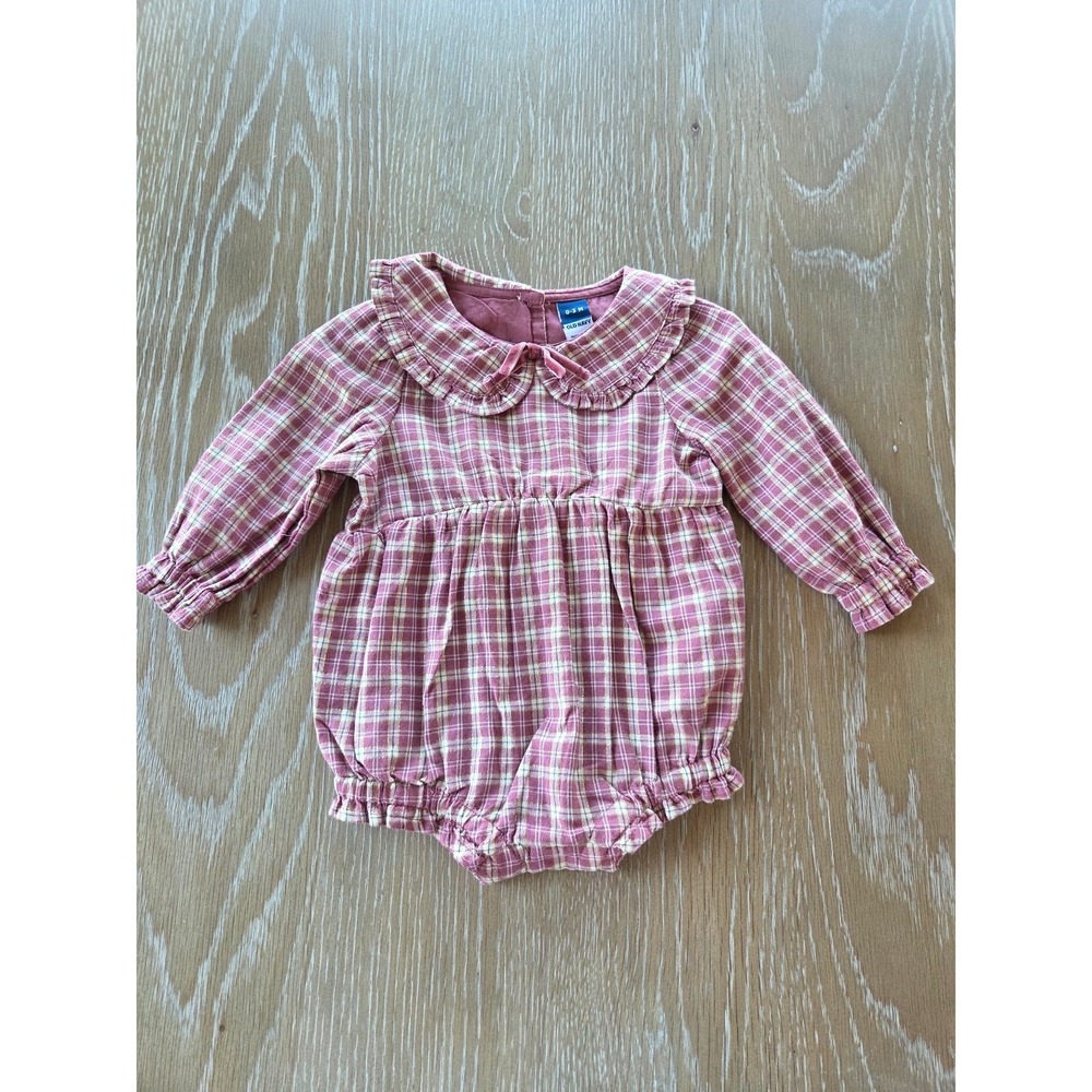 Old navy baby girl romper 0-3 mos
